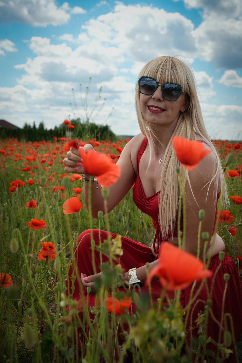 Kobiecy portret plenerowy — fotografia Elżbiety Różyckiej, Złote Kadry