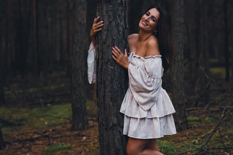 Kobiecy portret plenerowy — fotografia Elżbiety Różyckiej, Złote Kadry
